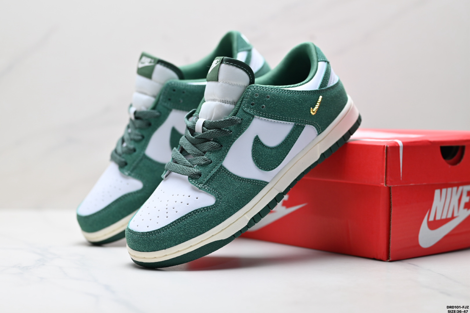 Nike Dunk Low "White Green Gold Swoosh" Casual Sneakers for Men/Women