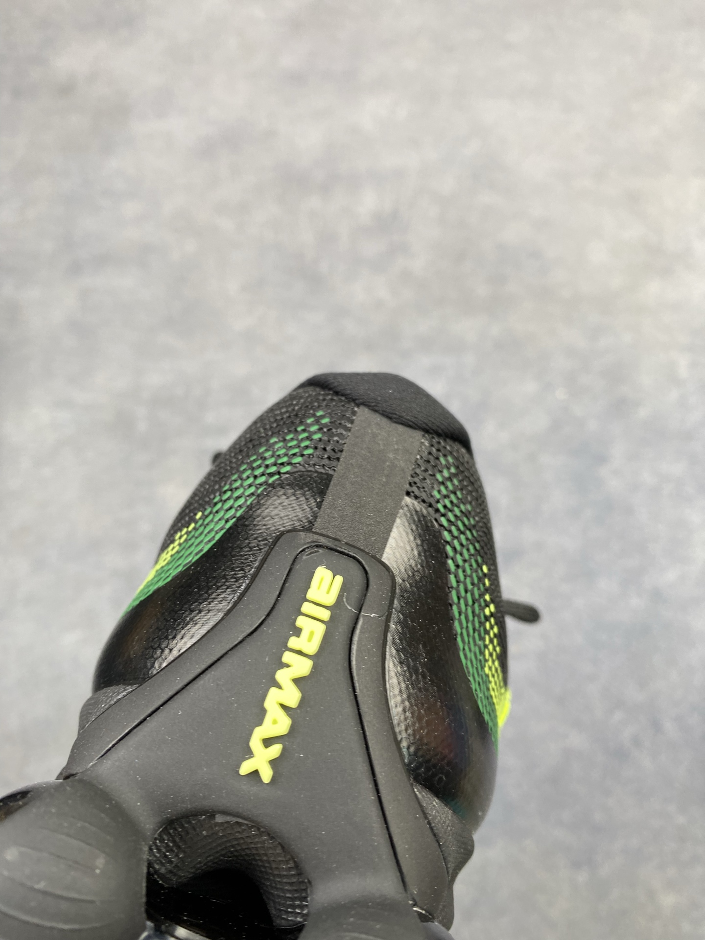 Nike Air Liquid Max Black Green Arrow Poison Frog Full Palm Air Cushion Men's and Women's Sports and Leisure Running Shoes